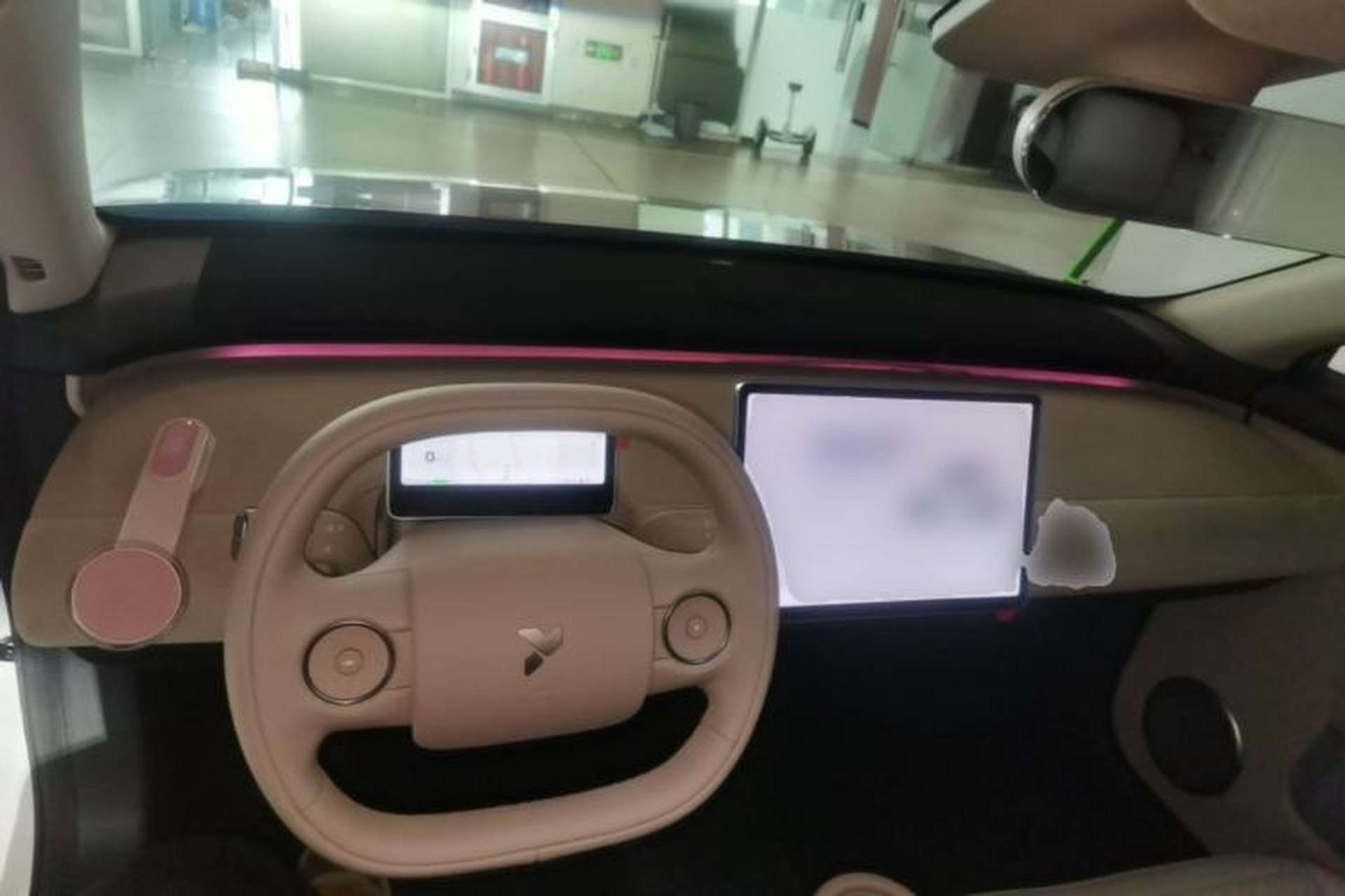 Used firefly 2025 Illuminated Edition Center Console