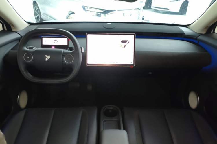 Used firefly 2025 Illuminated Edition Center Console
