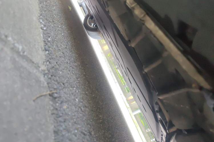 Used firefly 2025 Free Edition Chassis Front Right