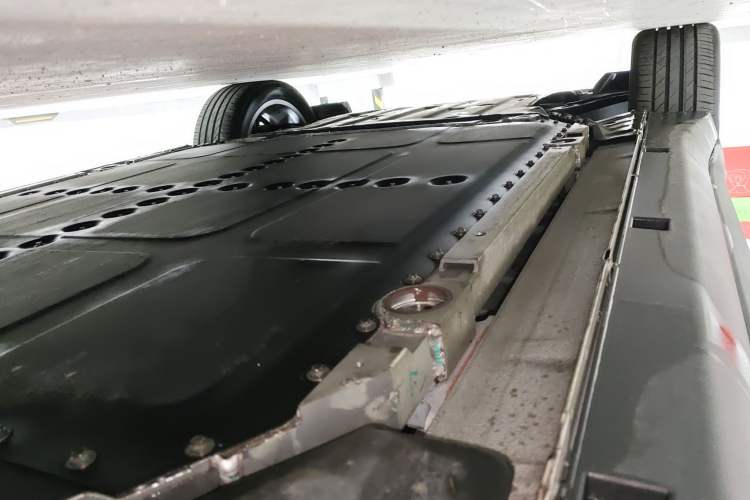 Used firefly 2025 Illuminated Edition Chassis Rear Left