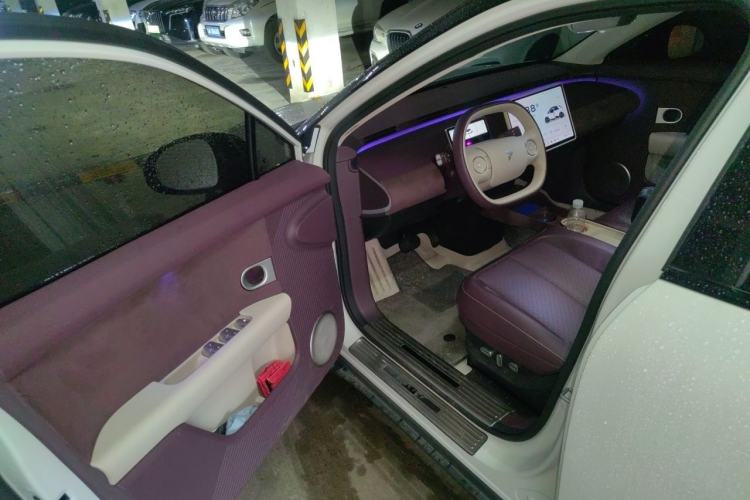 Used firefly 2025 Illuminated Edition Driver Seat