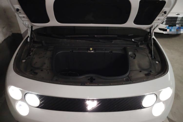 Used firefly 2025 Illuminated Edition Engine Bay