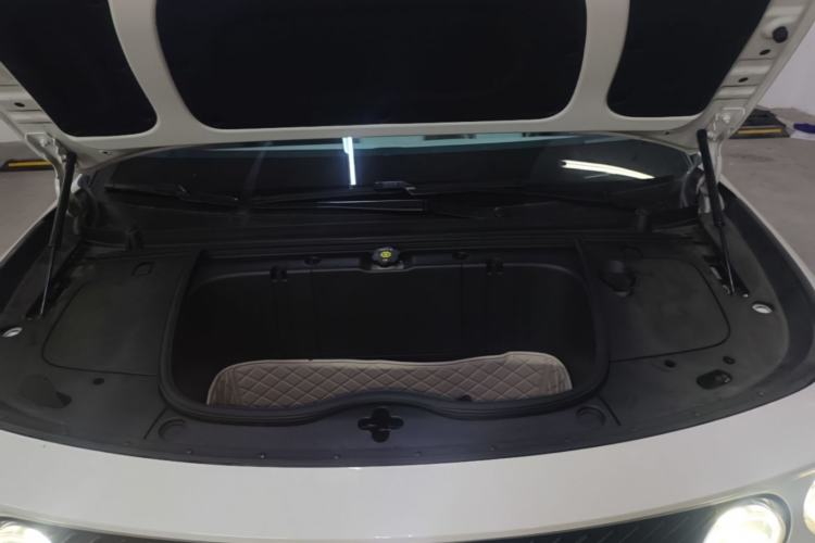 Used firefly 2025 Free Edition Engine Bay