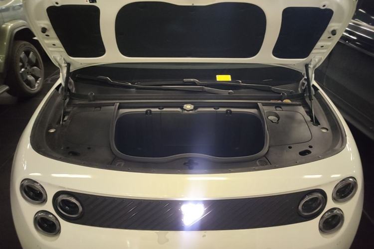 Used firefly 2025 Illuminated Edition Engine Bay