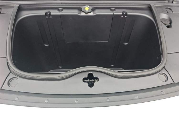 Used firefly 2025 Illuminated Edition Engine Bay