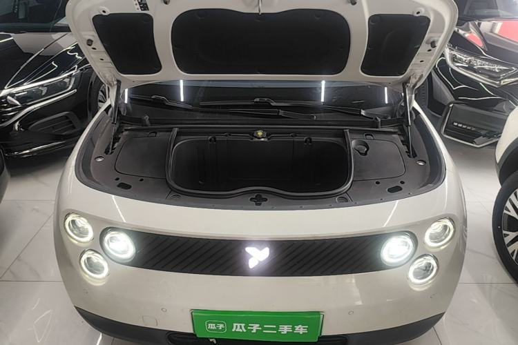 Used firefly 2025 Illuminated Edition Engine Bay
