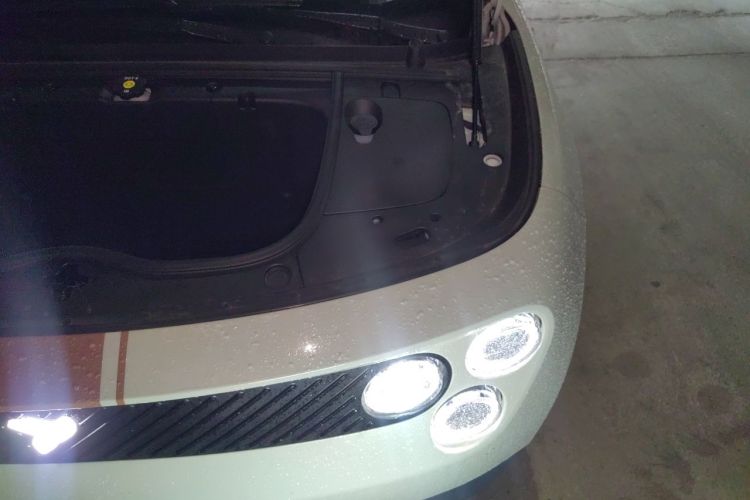 Used firefly 2025 Illuminated Edition Engine Bay Left