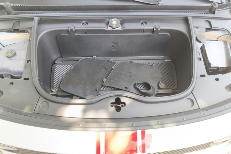 Used firefly 2025 Illuminated Edition Engine Bay