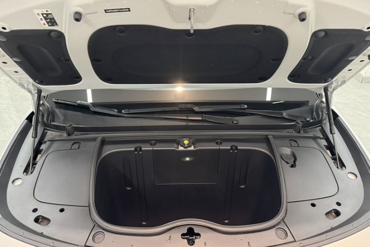 Used firefly 2025 Illuminated Edition Engine Bay