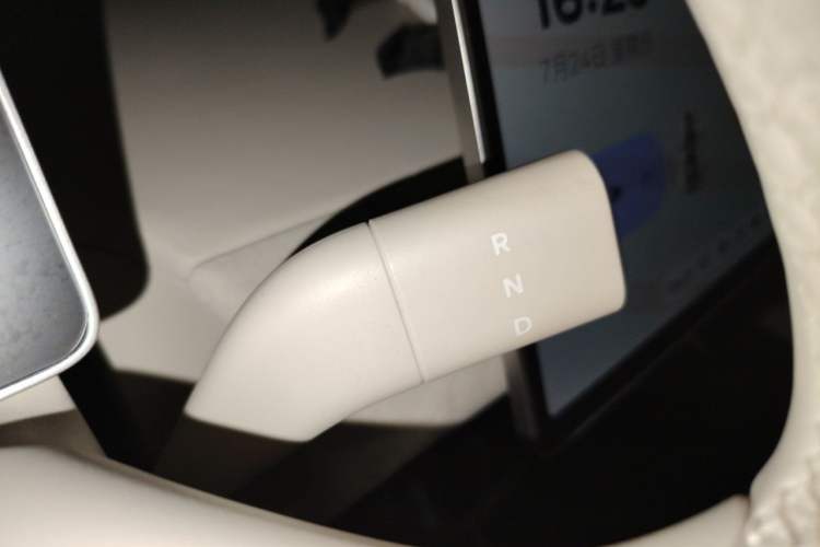 Used firefly 2025 Illuminated Edition Gear Lever