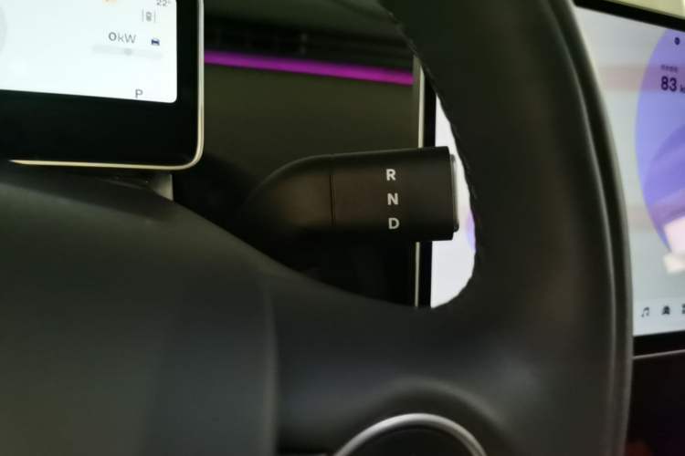 Used firefly 2025 Illuminated Edition Gear Lever