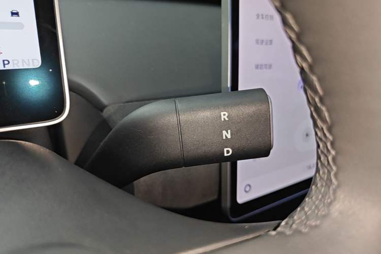 Used firefly 2025 Illuminated Edition Gear Lever