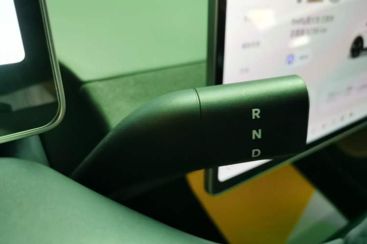 Used firefly 2025 Illuminated Edition Gear Lever