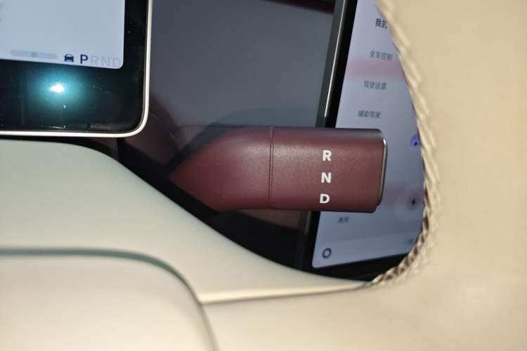 Used firefly 2025 Illuminated Edition Gear Lever