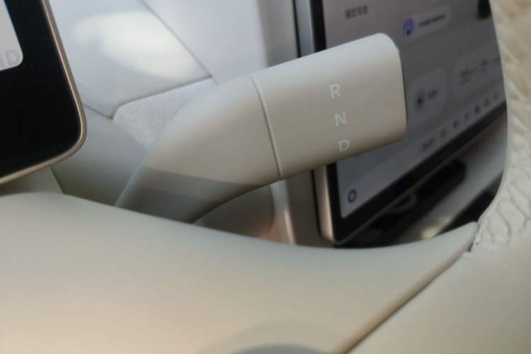 Used firefly 2025 Illuminated Edition Gear Lever