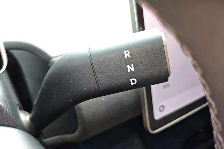 Used firefly 2025 Illuminated Edition Gear Lever