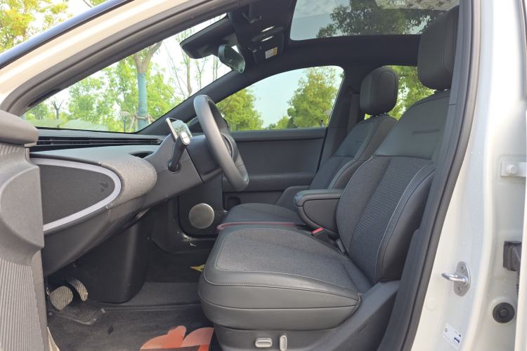 Used firefly 2025 Free Edition Interior 1