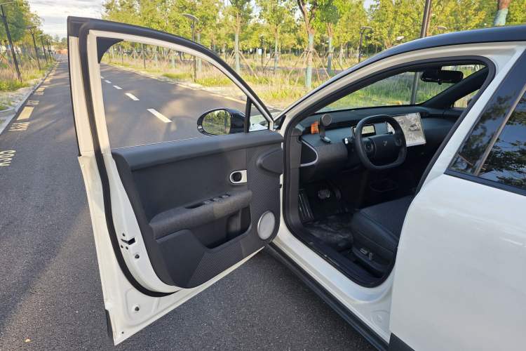 Used firefly 2025 Free Edition Interior 3