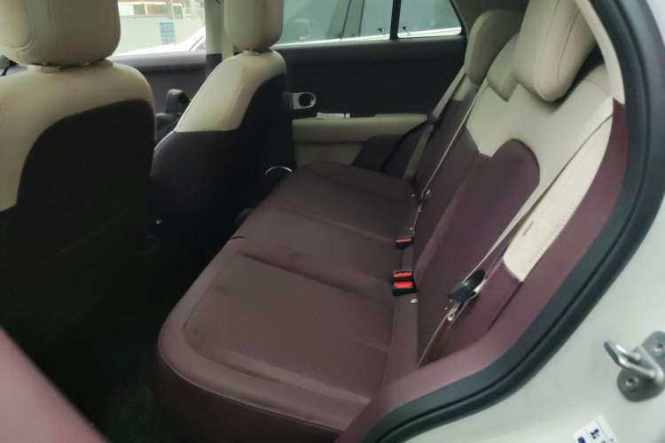 Used firefly 2025 Illuminated Edition Interior 4