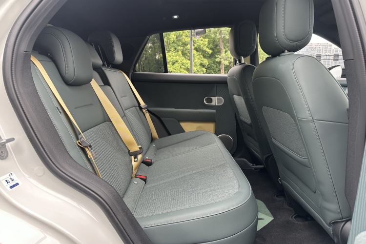 Used firefly 2025 Free Edition Interior 4
