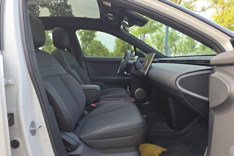 Used firefly 2025 Free Edition Interior 4
