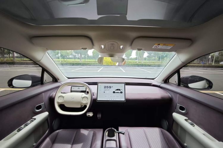 Used firefly 2025 Illuminated Edition Interior 5