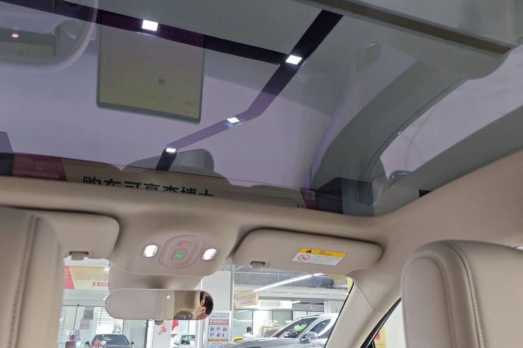 Used firefly 2025 Free Edition Interior 5