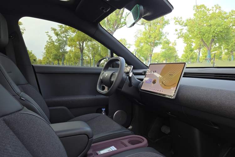 Used firefly 2025 Free Edition Interior 5