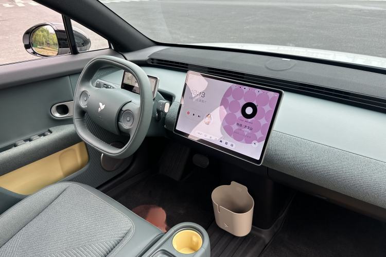 Used firefly 2025 Free Edition Interior 6