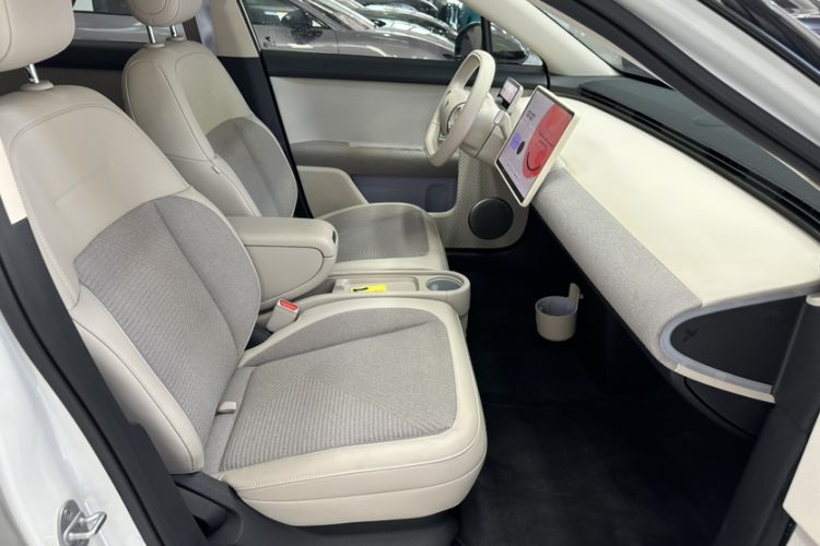 Used firefly 2025 Free Edition Interior 8