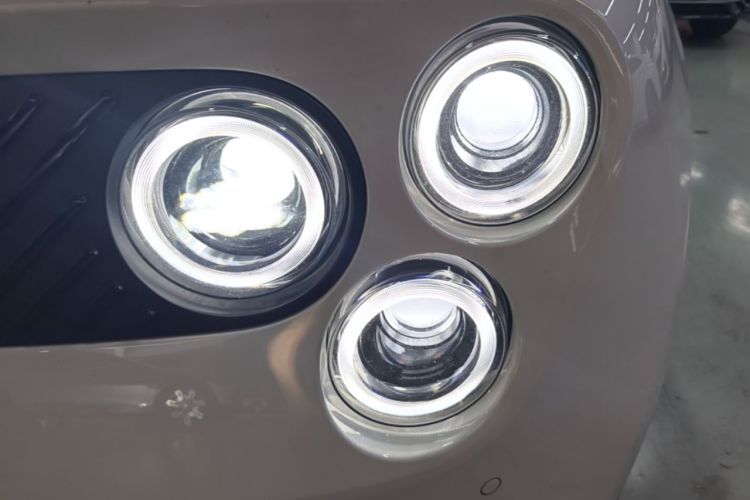 Used firefly 2025 Illuminated Edition Left Front Headlight