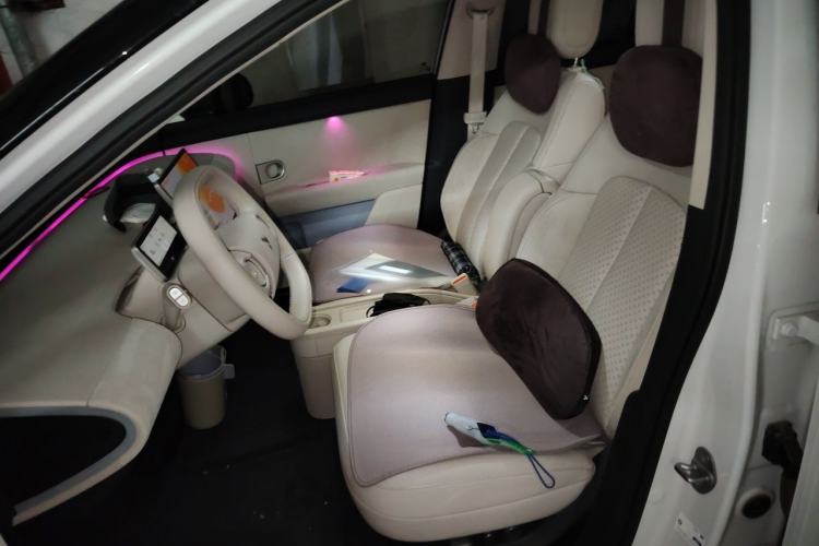 Used firefly 2025 Illuminated Edition Left Front Seat