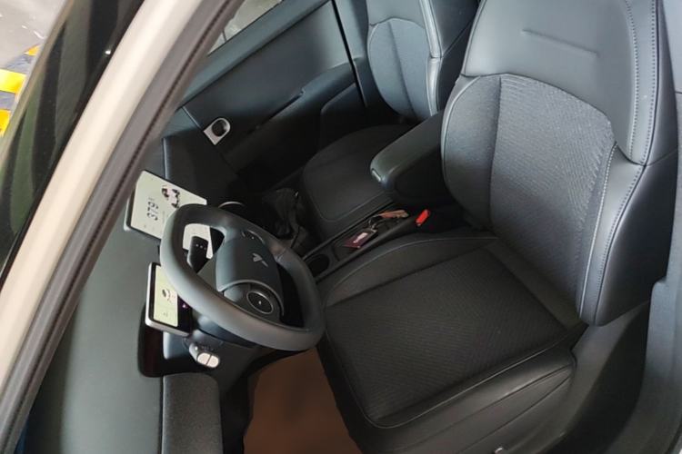 Used firefly 2025 Free Edition Left Front Seat