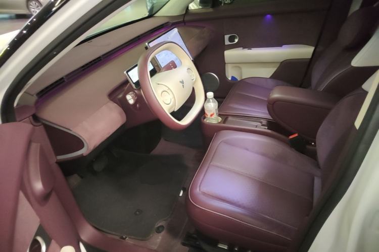 Used firefly 2025 Illuminated Edition Left Front Seat