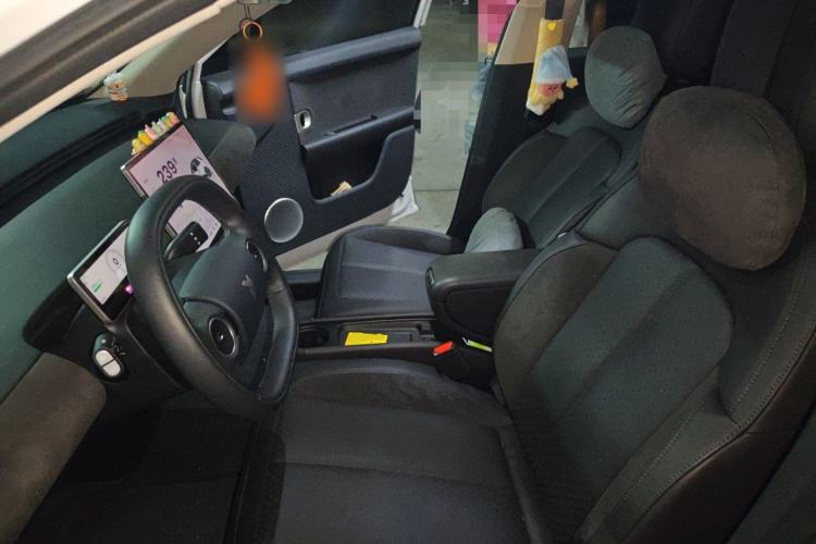 Used firefly 2025 Illuminated Edition Left Front Seat
