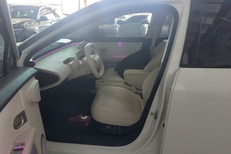 Used firefly 2025 Illuminated Edition Left Front Seat