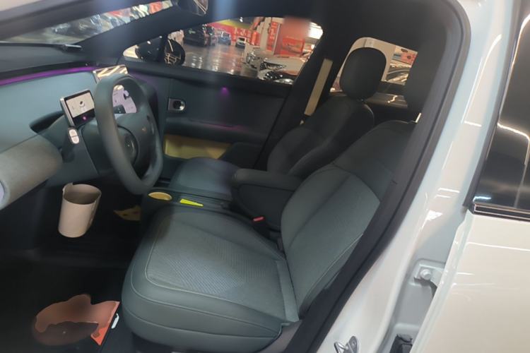 Used firefly 2025 Free Edition Left Front Seat