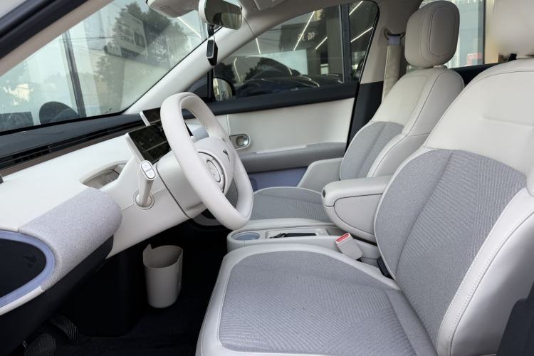 Used firefly 2025 Free Edition Left Front Seat