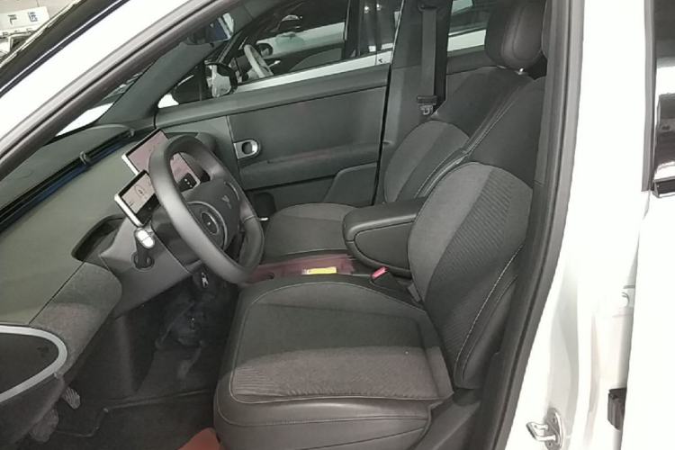 Used firefly 2025 Free Edition Left Front Seat