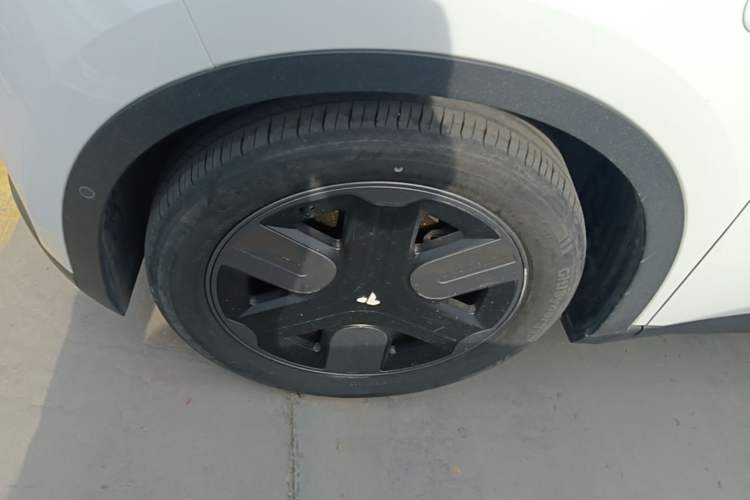 Used firefly 2025 Illuminated Edition Left Front Wheel Hub