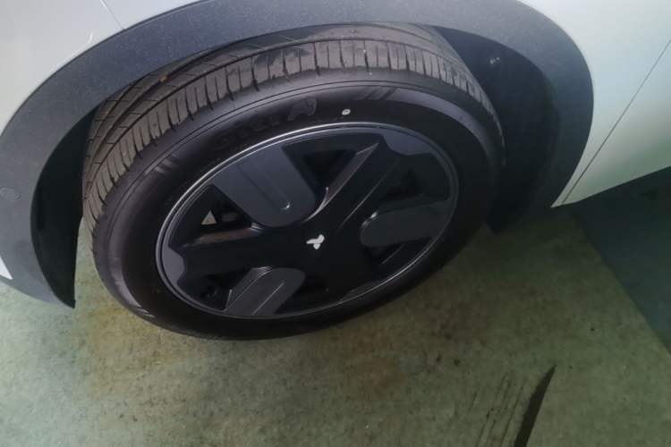 Used firefly 2025 Free Edition Left Front Wheel Hub