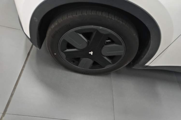 Used firefly 2025 Illuminated Edition Left Front Wheel Hub
