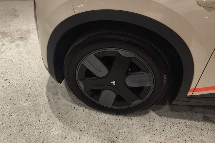 Used firefly 2025 Illuminated Edition Left Front Wheel Hub