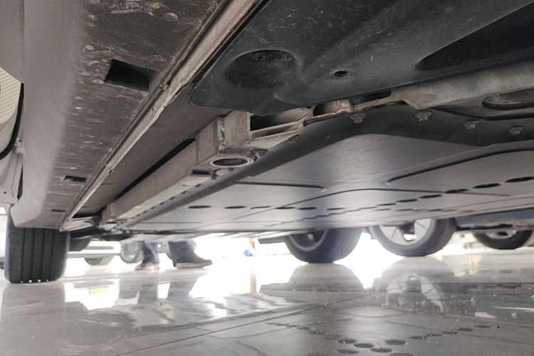Used firefly 2025 Illuminated Edition Left Side Sill