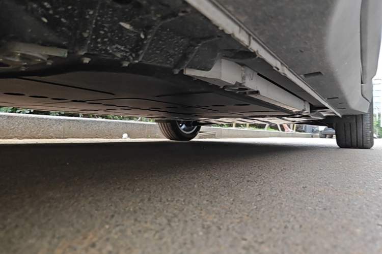 Used firefly 2025 Illuminated Edition Left Side Sill