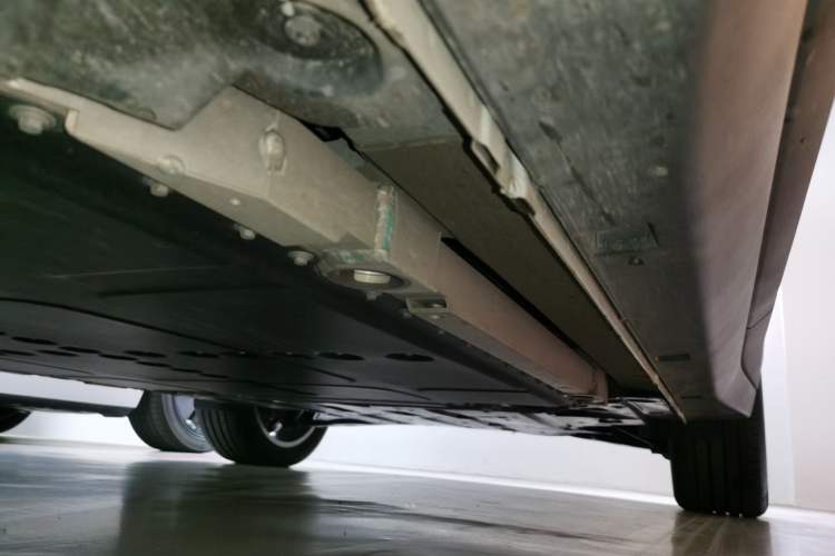 Used firefly 2025 Illuminated Edition Left Side Sill