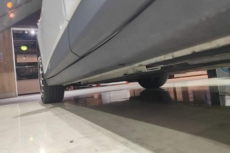 Used firefly 2025 Illuminated Edition Left Side Sill