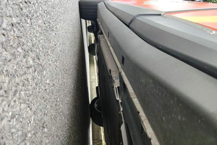 Used firefly 2025 Illuminated Edition Left Side Sill