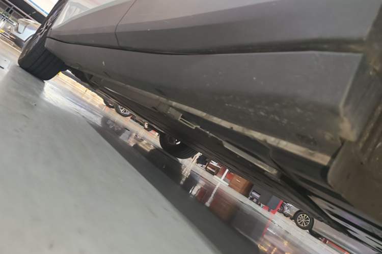 Used firefly 2025 Illuminated Edition Left Side Sill