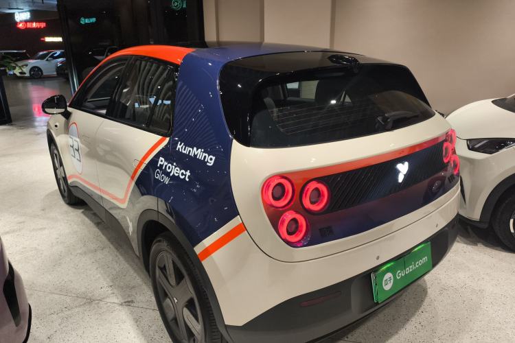 Used firefly 2025 Illuminated Edition Rear Left 45 Deg
